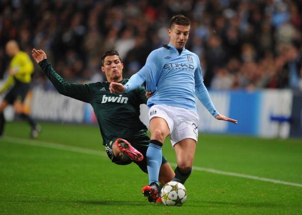 麦孔：劳塔罗打进一个真正队长般的进球，向队友传递他的决心（麦孔：劳塔罗轰出队长式进球，将决心传达给队友）