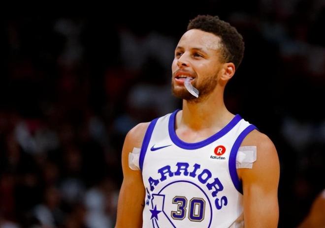 Shams：文班亚马预计将在马刺与雷霆的NBA杯半决赛复出（Shams：文班亚马有望在NBA杯半决赛马刺对雷霆一战中复出）