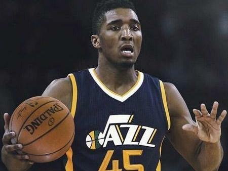 米兰达：很少有人能和斯帕莱蒂关系好，他的为人我还是不说了（米兰达：与斯帕莱蒂相处并不容易，其人品我不予置评）