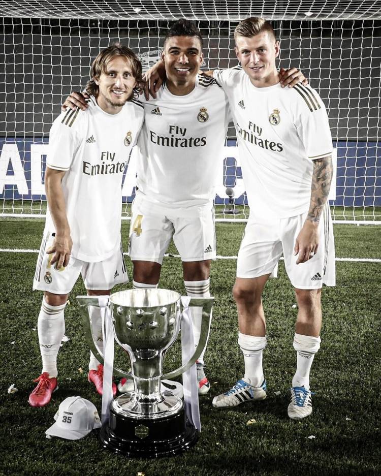 从国乒混团世界杯的参赛阵容，分析预测洛杉矶奥运会的参赛名单（以国乒混团世界杯阵容为参照，推测洛杉矶奥运参赛名单）