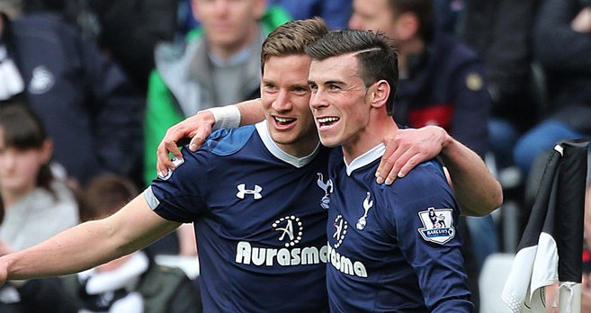 反身扣篮震撼全场