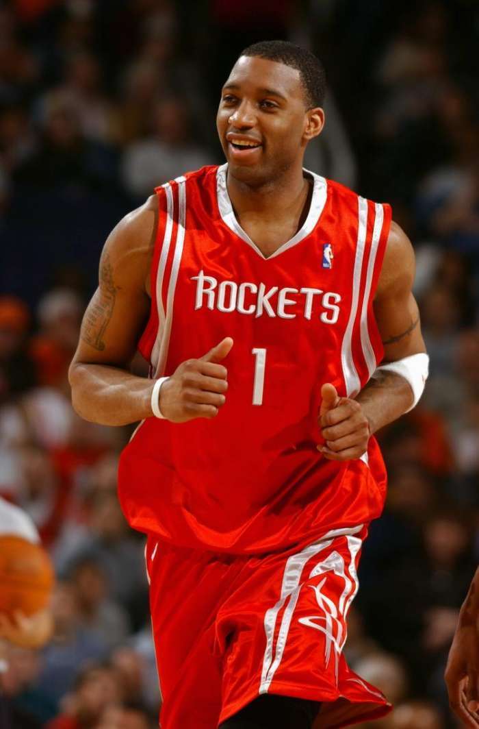 阿莱格里31场米兰和都灵德比取胜19场，仅输5场（阿莱格里德比战绩：对米兰与都灵31战19胜，仅败5场）