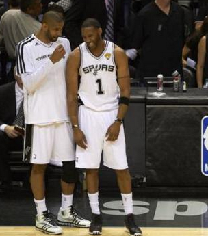 诺伊尔谈续约：取决于我的身体状态，明年3月我会认真考虑（诺伊尔：续约与否看身体情况，明年3月再做慎重决定）