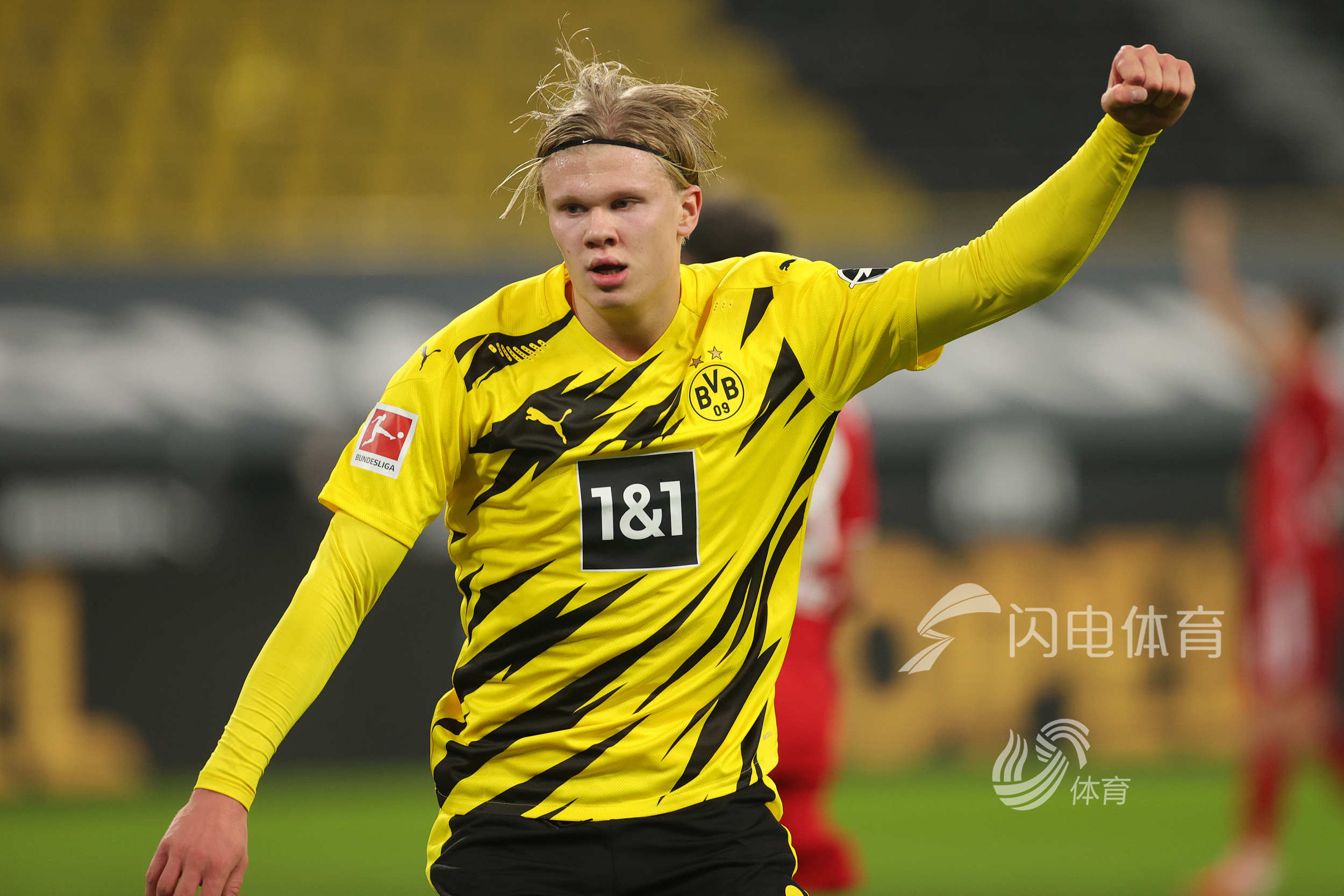 美职联战报：梅西造3球，迈阿密国际3-1温哥华首夺总冠军