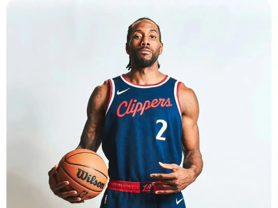 CBA：深圳男篮三分爆发 主场胜上海（CBA：深圳外线火力全开 主场力克上海）