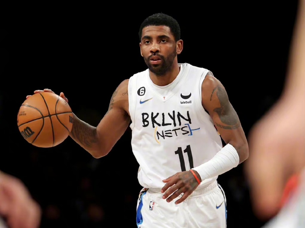 博主：下赛季无缘英博的拉布亚德今日回到基地，将参与训练（博主称：无缘下赛季英博的拉布亚德今返基地参加训练）