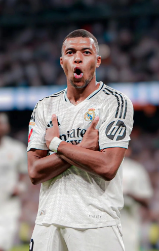 基耶利尼：相信伊尔迪兹会留队很多年；DV9受伤不会影响引援（基耶利尼：坚信伊尔迪兹会长期留队；DV9伤情不会改变引援计划）